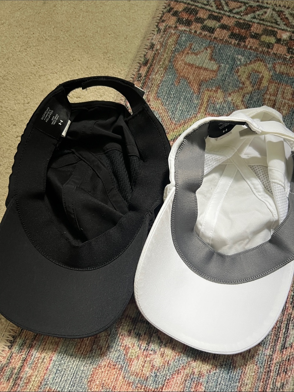 Under Armour Women’s Set of 2 Performance Caps in Black & White - Picture 2 of 5